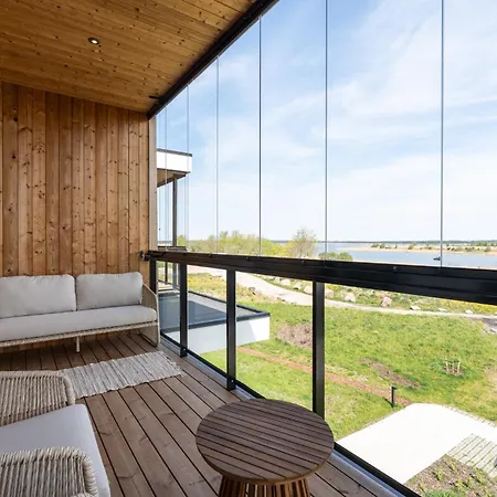 Marienholm Seaview דירה